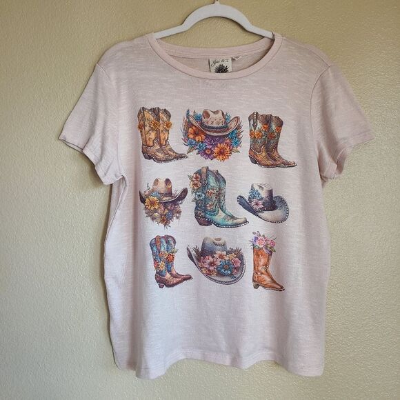 joei & i cowboy hat and western boot graphic tshirt cream womens size M - Picture 3 of 7